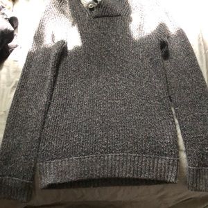 Abercrombie & Fitch Sweaters - Medium Abercrombie and Fitch sweater Abercrombie & Fitch Sweaters - Medium Abercrombie and Fitch sweater